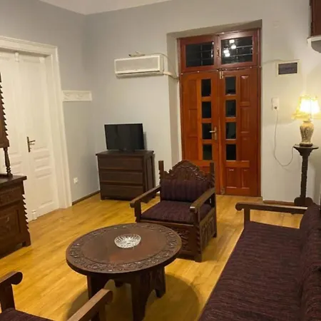 Panoshouse Apartment *